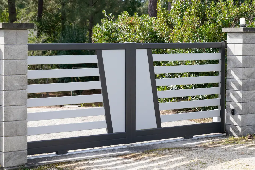 How Electric Driveway Gates Enhance Security